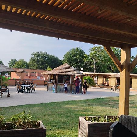 Camping Domaine De Senaud 阿尔邦 外观 照片