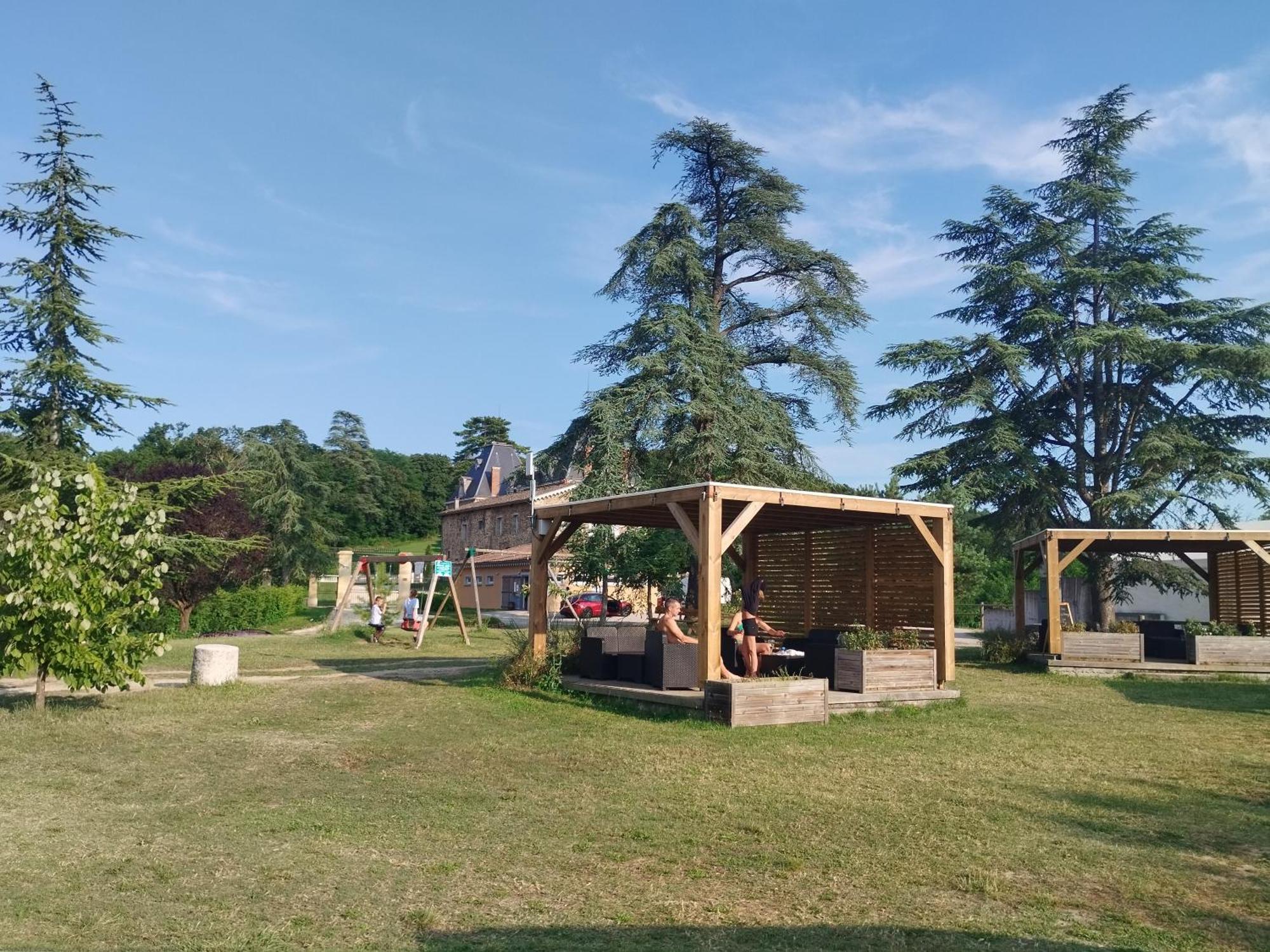 Camping Domaine De Senaud 阿尔邦 外观 照片