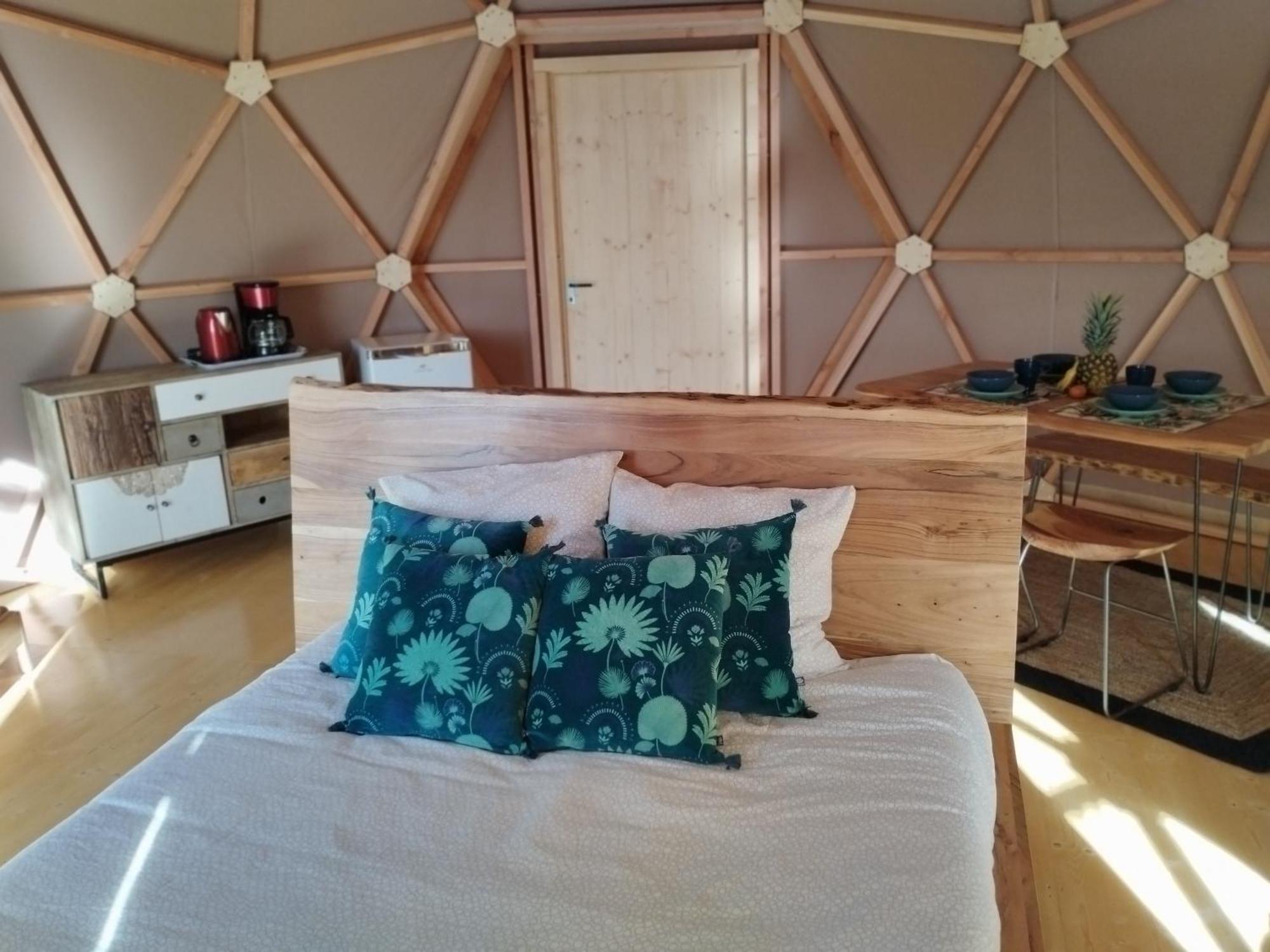 Camping Domaine De Senaud 阿尔邦 外观 照片