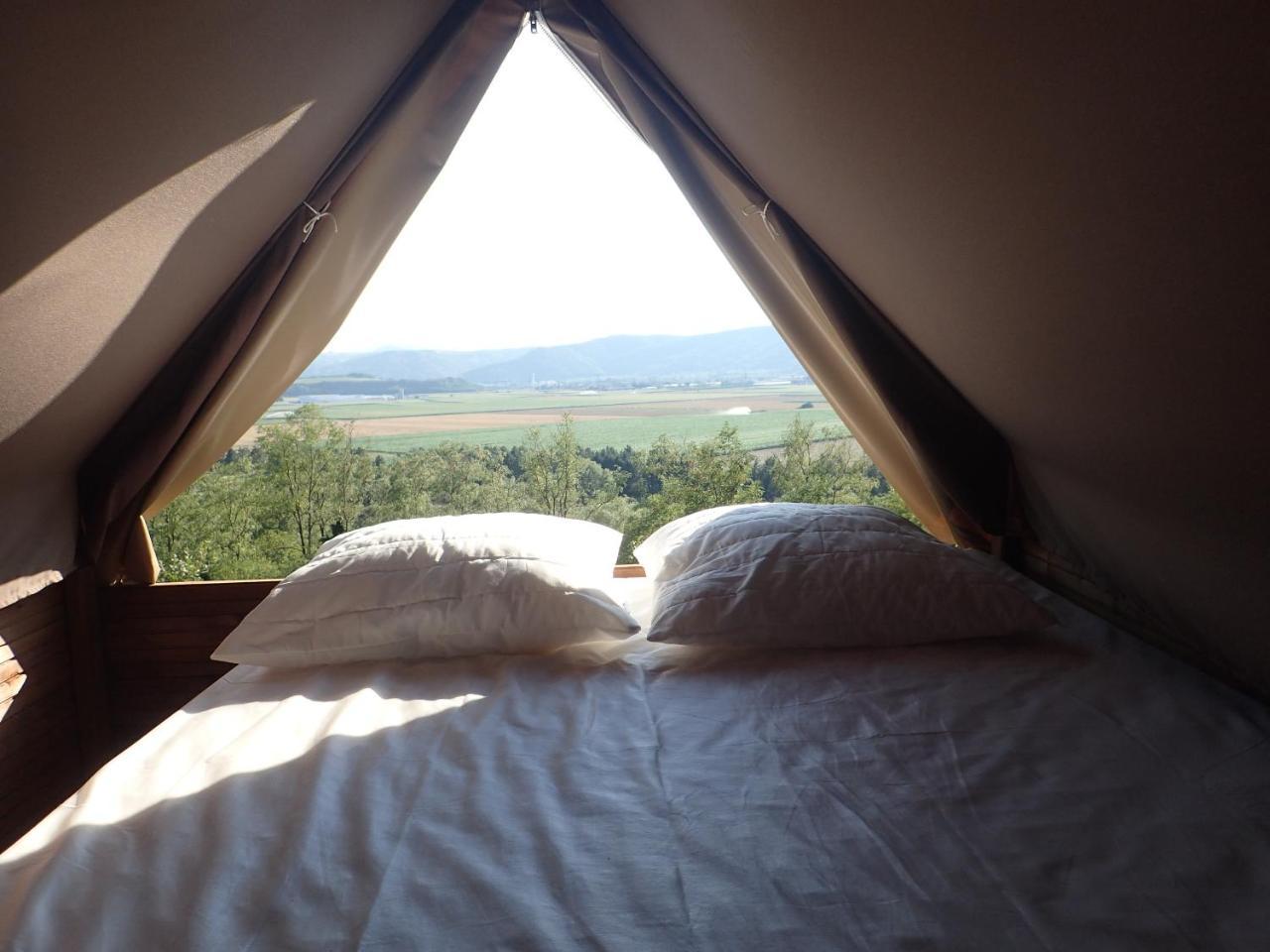 Camping Domaine De Senaud 阿尔邦 外观 照片