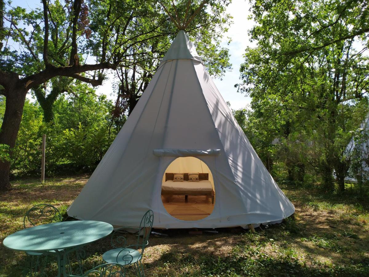 Camping Domaine De Senaud 阿尔邦 外观 照片